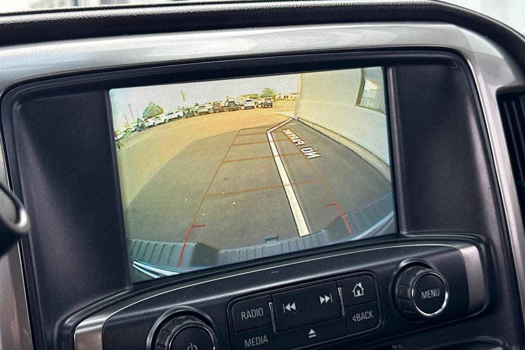 Thumbnail: 2019 Chevrolet Silverado 3500 - 24