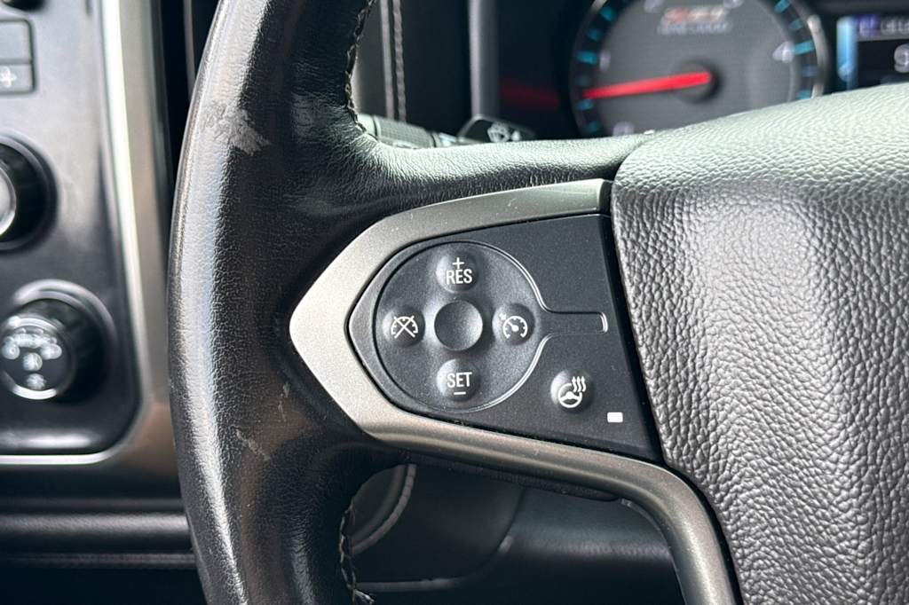 Thumbnail: 2019 Chevrolet Silverado 3500 - 28