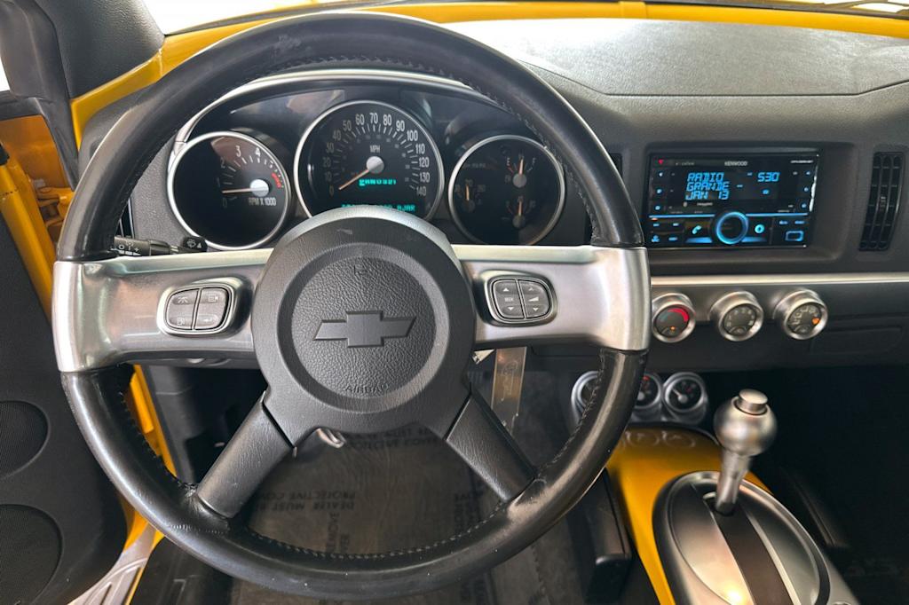 Thumbnail: 2004 Chevrolet SSR - 7