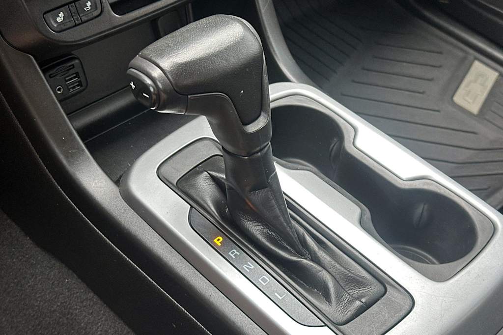 Thumbnail: 2021 Chevrolet Colorado - 13