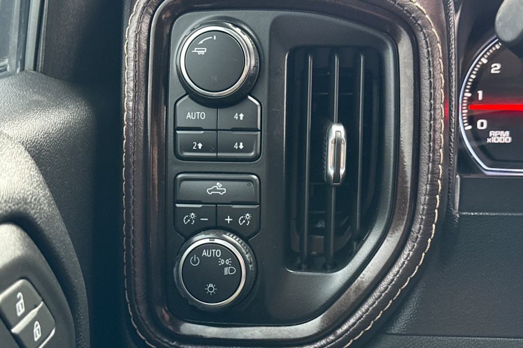 Thumbnail: 2019 Chevrolet Silverado 1500 - 31