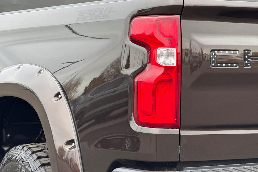 Thumbnail: 2019 Chevrolet Silverado 1500 - 29