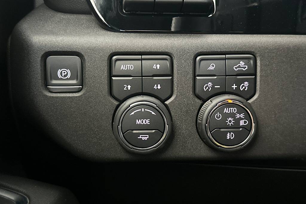 Thumbnail: 2024 Chevrolet Silverado 1500 - 33