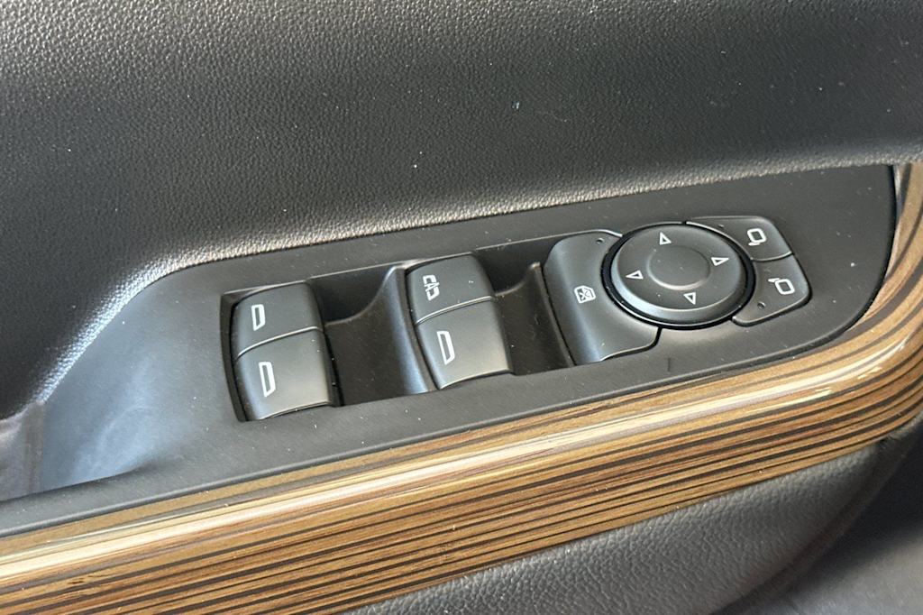 Thumbnail: 2023 GMC Acadia - 20