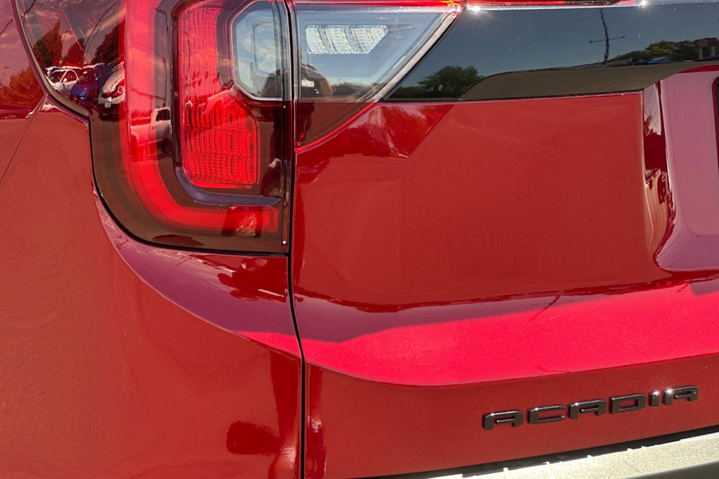Thumbnail: 2023 GMC Acadia - 33