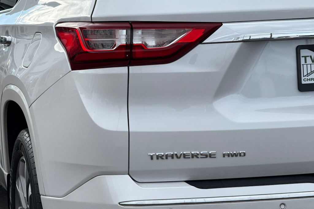 Thumbnail: 2021 Chevrolet Traverse - 34