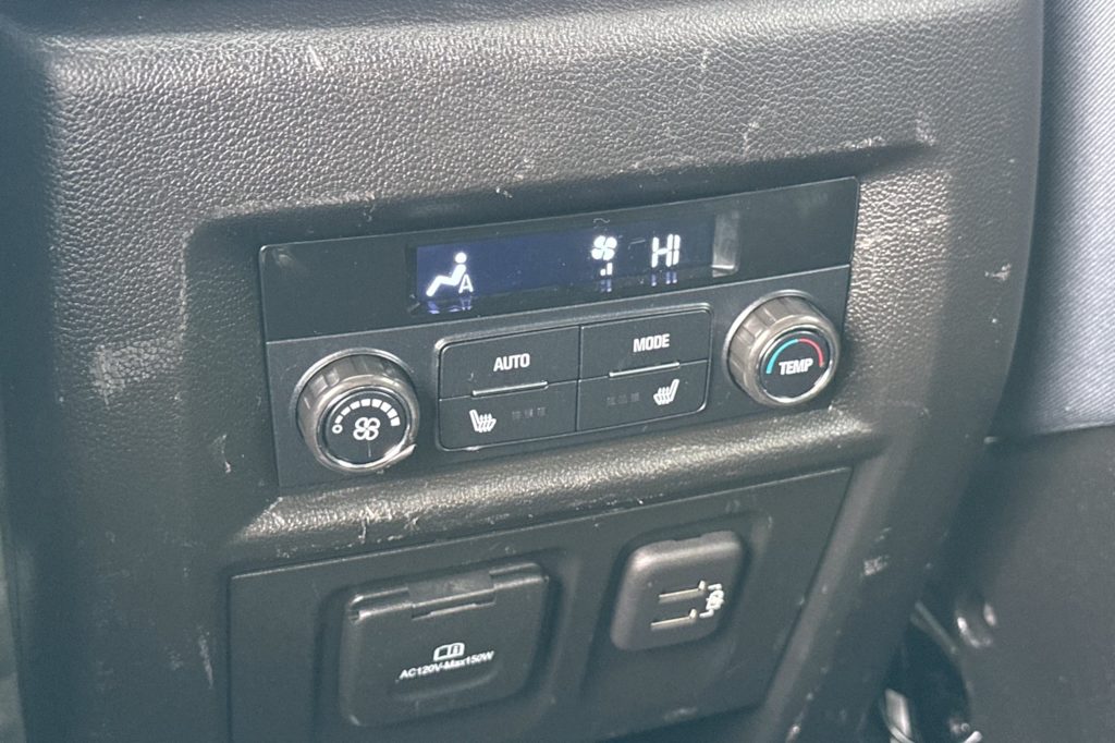 Thumbnail: 2021 Chevrolet Traverse - 22