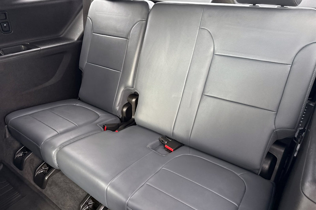 Thumbnail: 2021 Chevrolet Traverse - 23