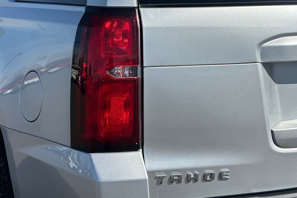 Thumbnail: 2020 Chevrolet Tahoe - 32