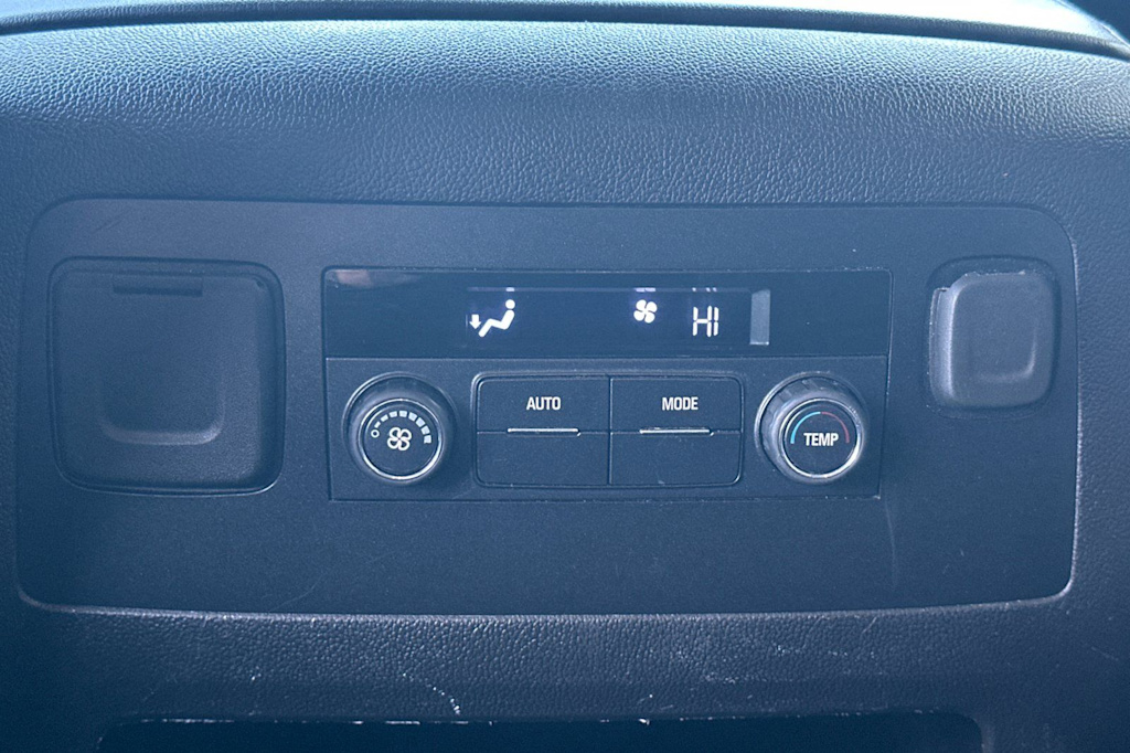 Thumbnail: 2020 Chevrolet Tahoe - 22