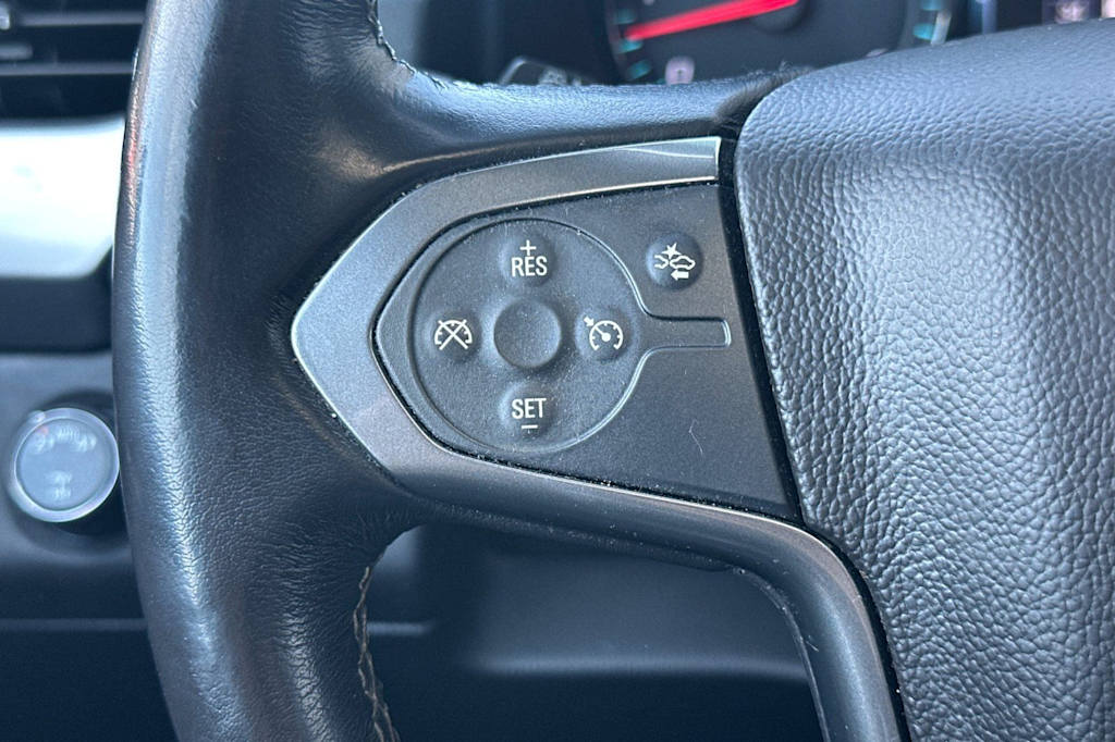 Thumbnail: 2020 Chevrolet Tahoe - 29