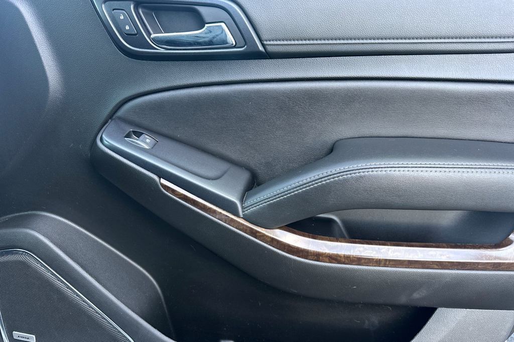 Thumbnail: 2020 Chevrolet Tahoe - 25