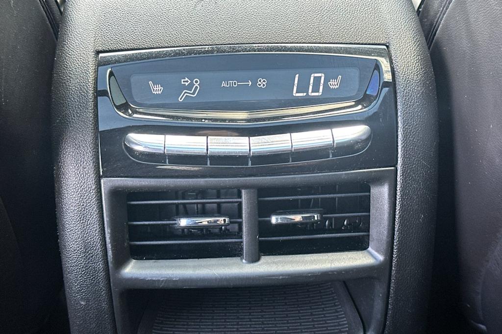 Thumbnail: 2017 Cadillac XT5 - 22