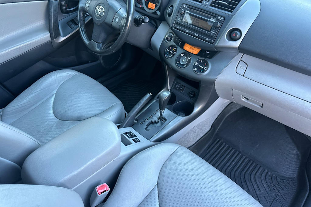 Thumbnail: 2012 Toyota RAV4 - 10