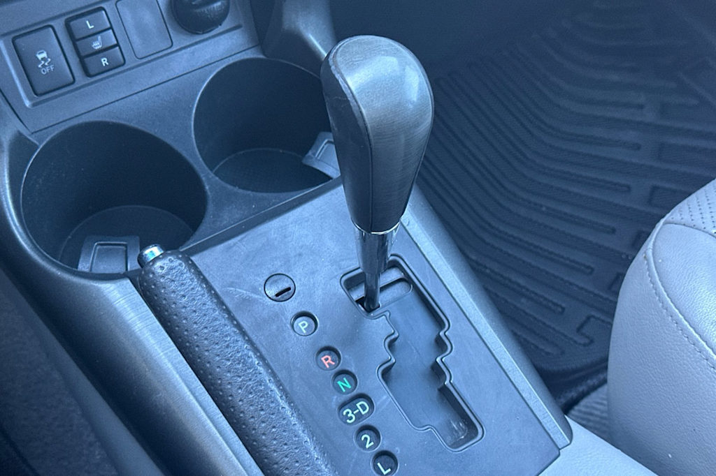 Thumbnail: 2012 Toyota RAV4 - 12