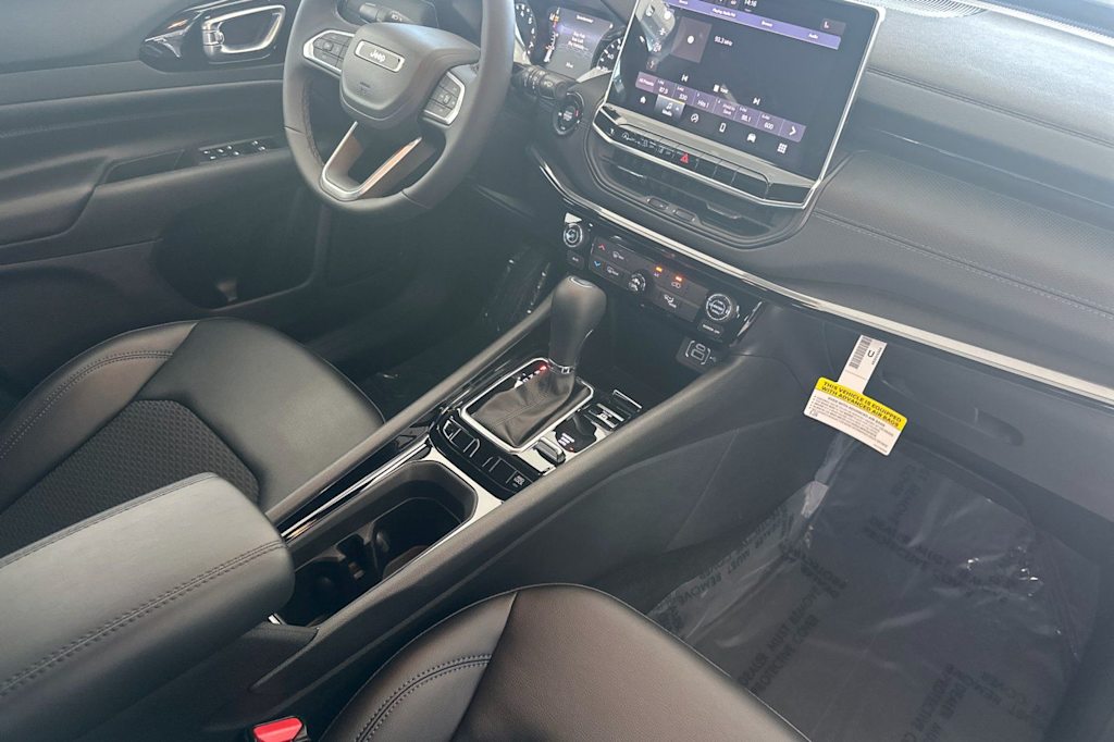 Thumbnail: 2026 Jeep Compass - 11
