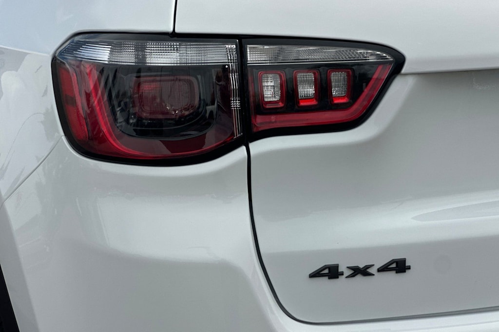 Thumbnail: 2025 Jeep Compass - 32