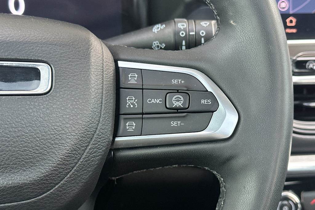 Thumbnail: 2023 Jeep Compass - 31