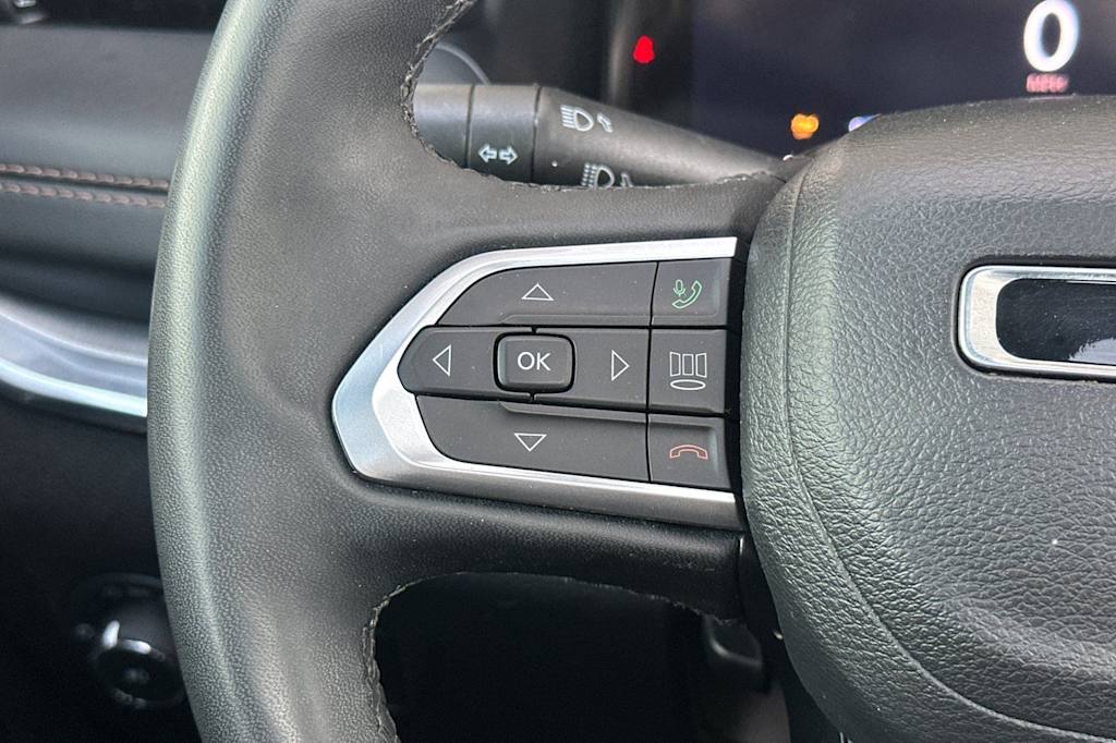 Thumbnail: 2023 Jeep Compass - 30