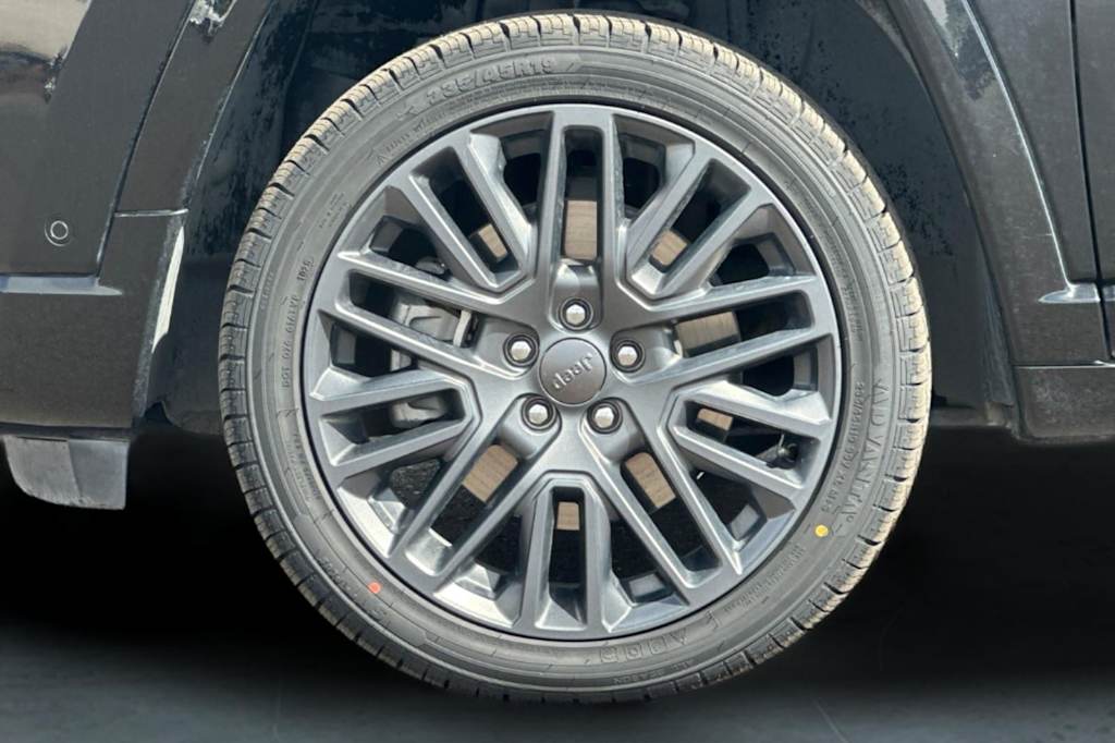 Thumbnail: 2023 Jeep Compass - 6