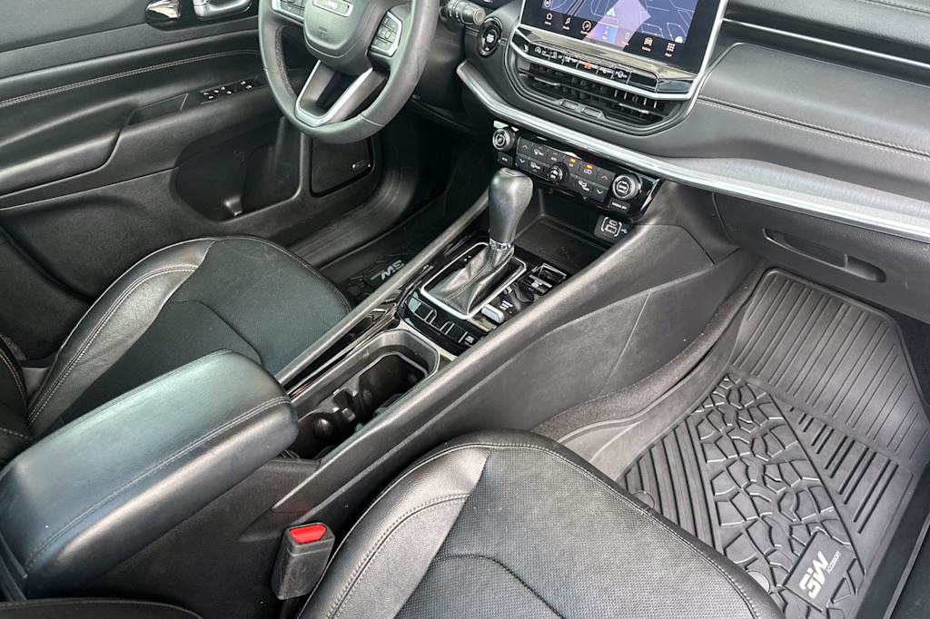 Thumbnail: 2023 Jeep Compass - 10