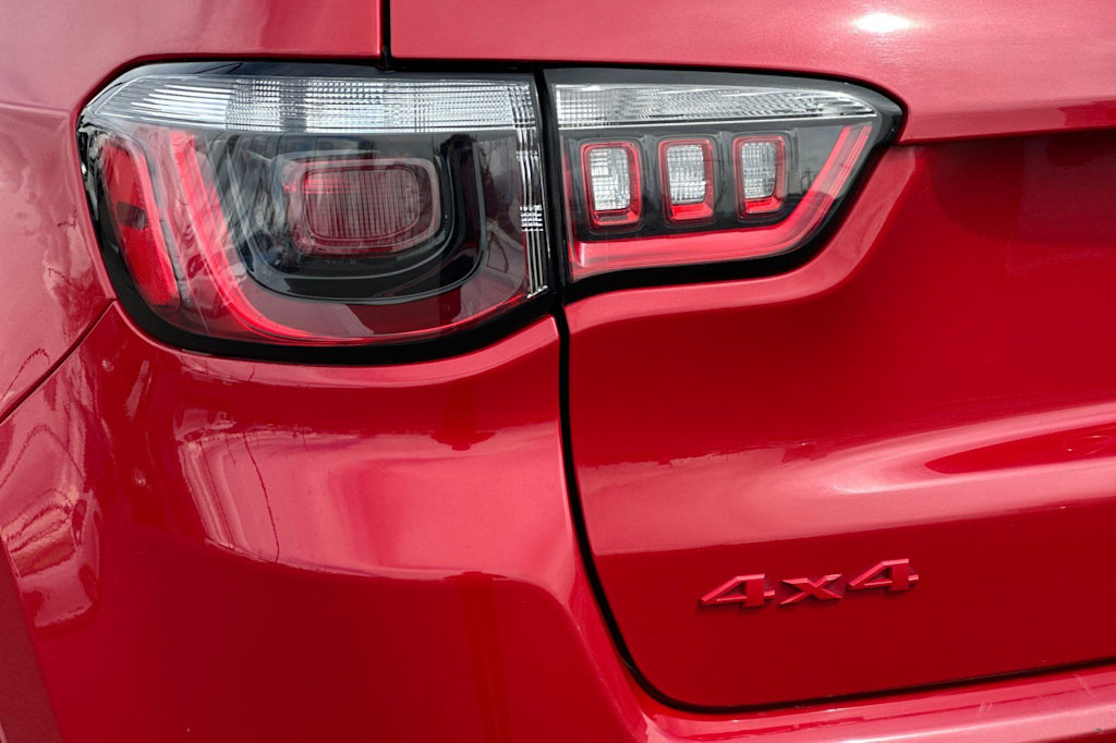Thumbnail: 2023 Jeep Compass - 32