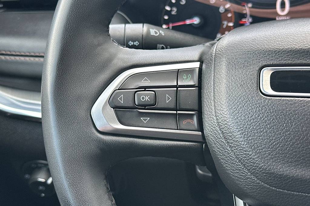 Thumbnail: 2023 Jeep Compass - 29