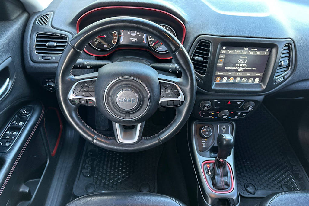 Thumbnail: 2018 Jeep Compass - 11