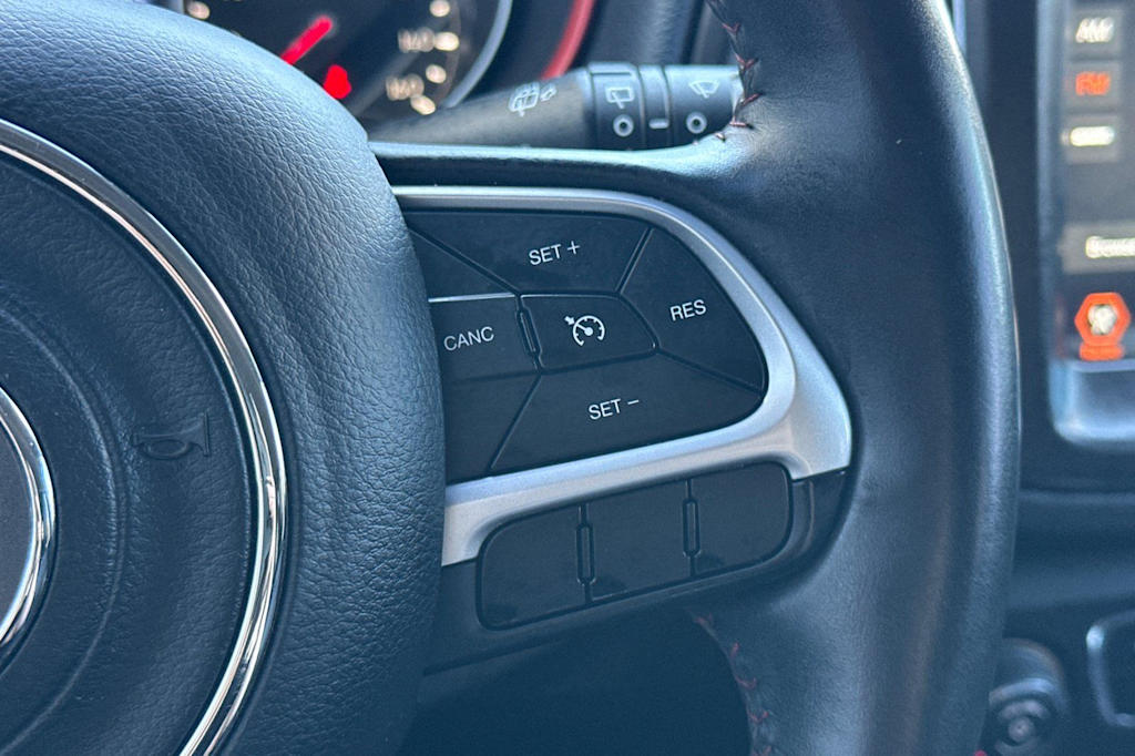 Thumbnail: 2018 Jeep Compass - 29
