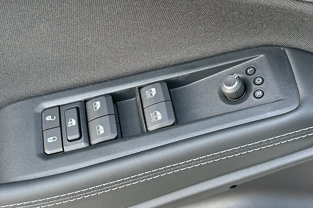 Thumbnail: 2026 Jeep Cherokee - 22