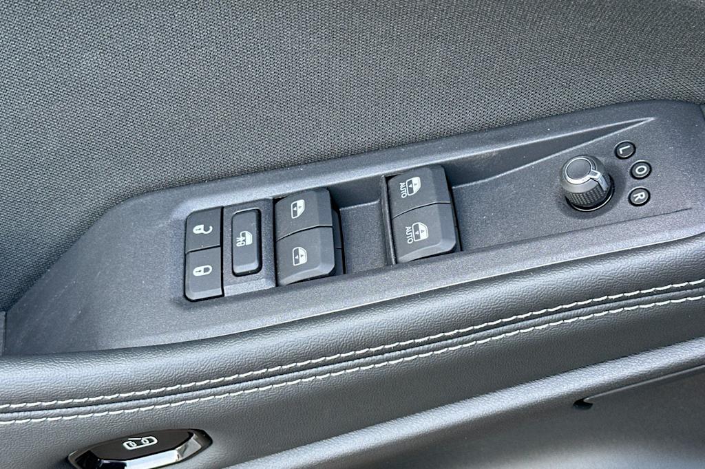Thumbnail: 2026 Jeep Cherokee - 23