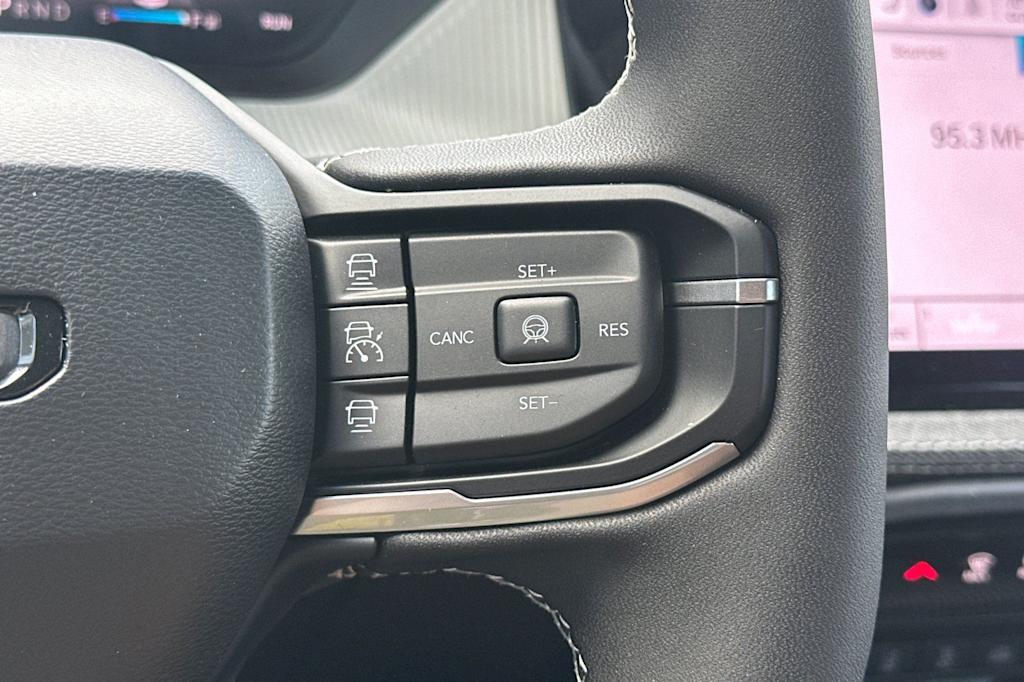 Thumbnail: 2026 Jeep Cherokee - 30