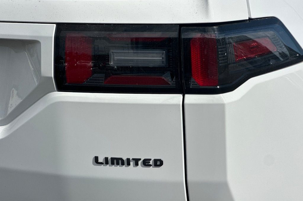 Thumbnail: 2026 Jeep Cherokee - 33