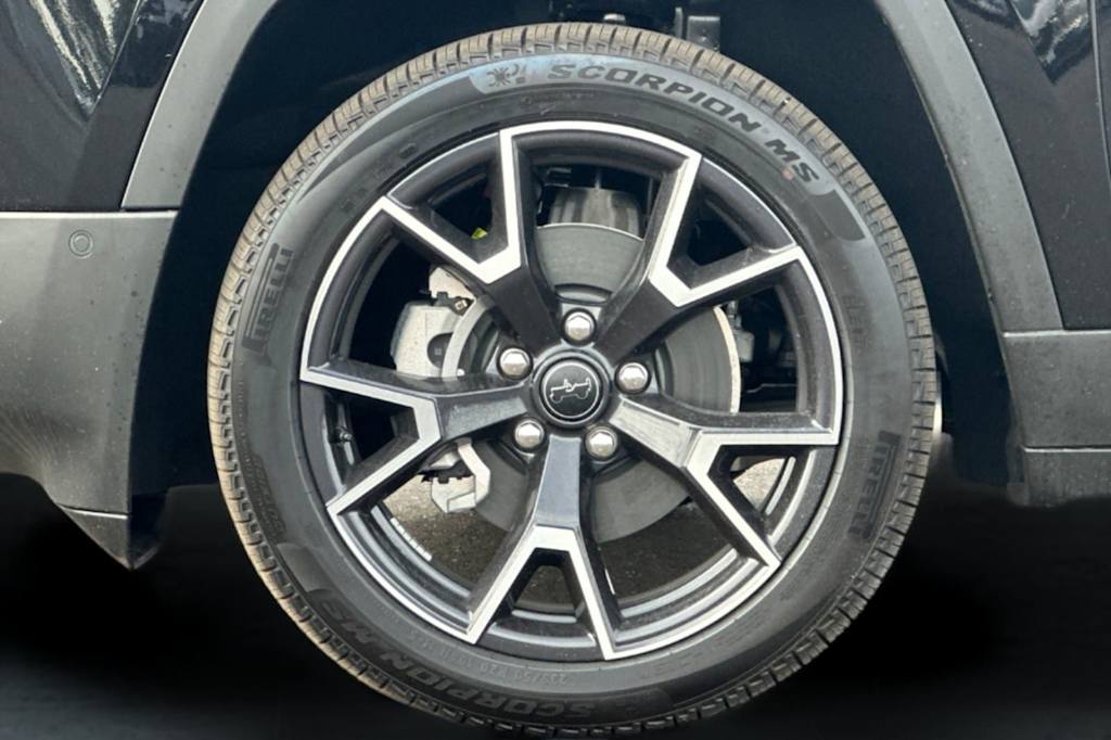 Thumbnail: 2026 Jeep Cherokee - 6