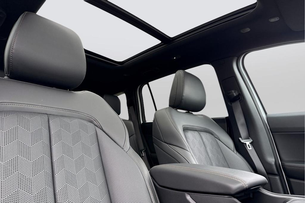 Thumbnail: 2026 Jeep Cherokee - 23
