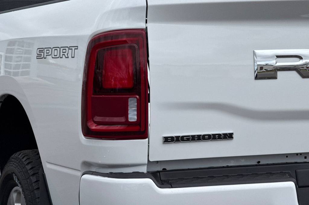 Thumbnail: 2026 RAM 3500 - 32
