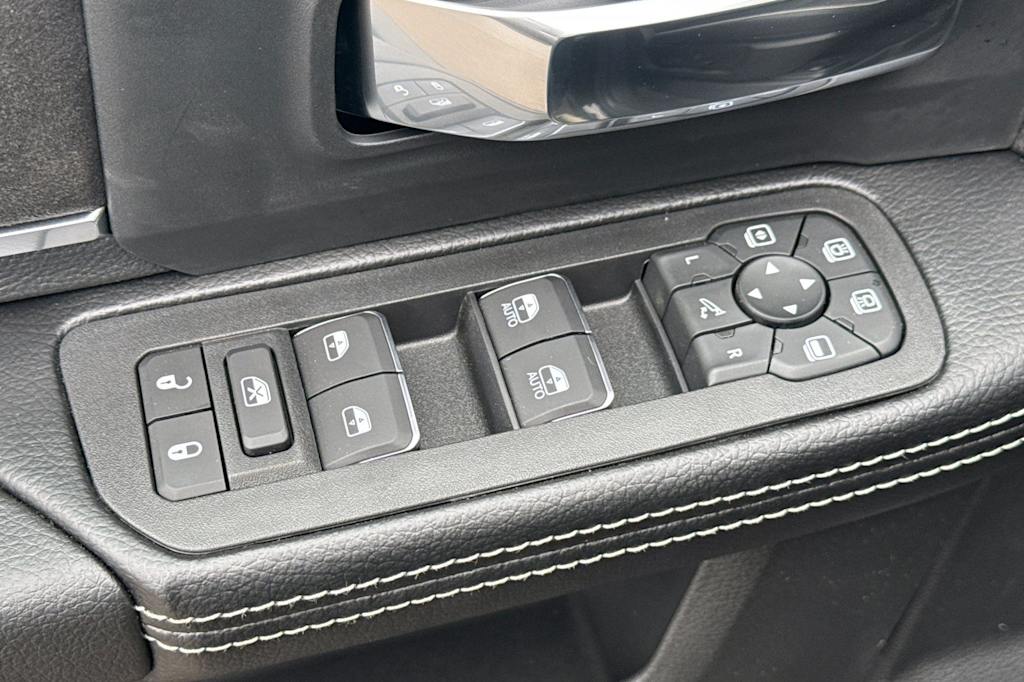 Thumbnail: 2026 RAM 3500 - 19