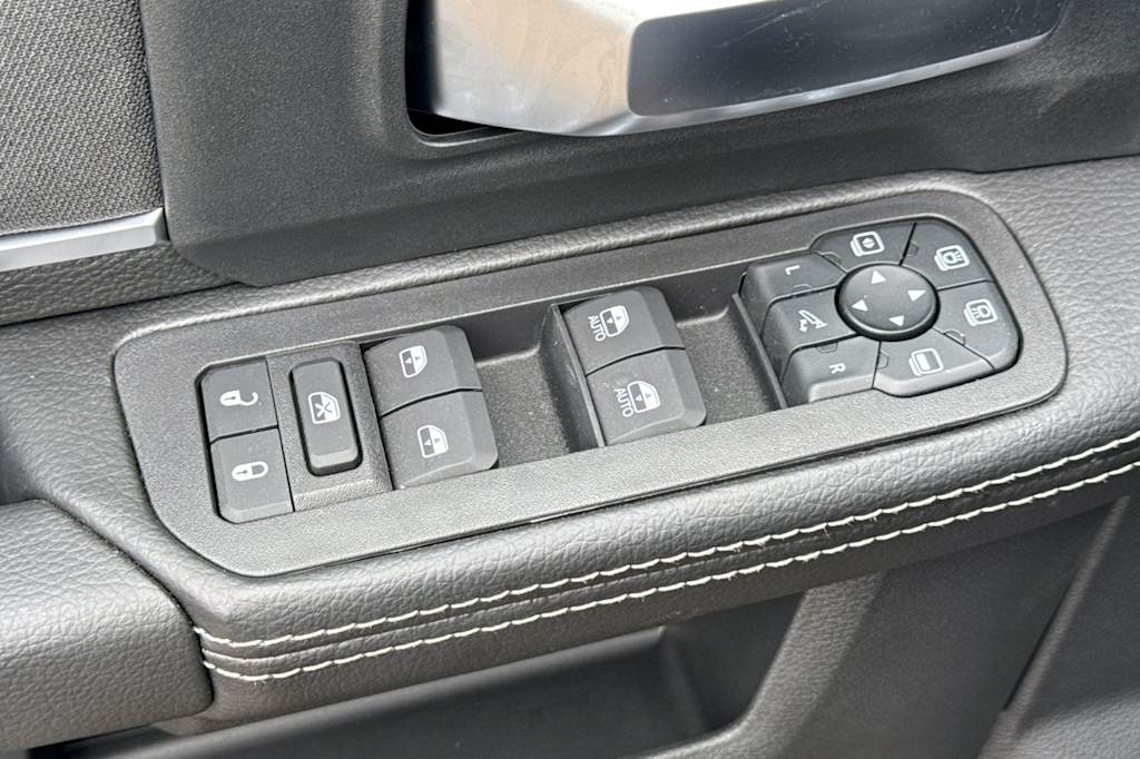 Thumbnail: 2026 RAM 2500 - 19
