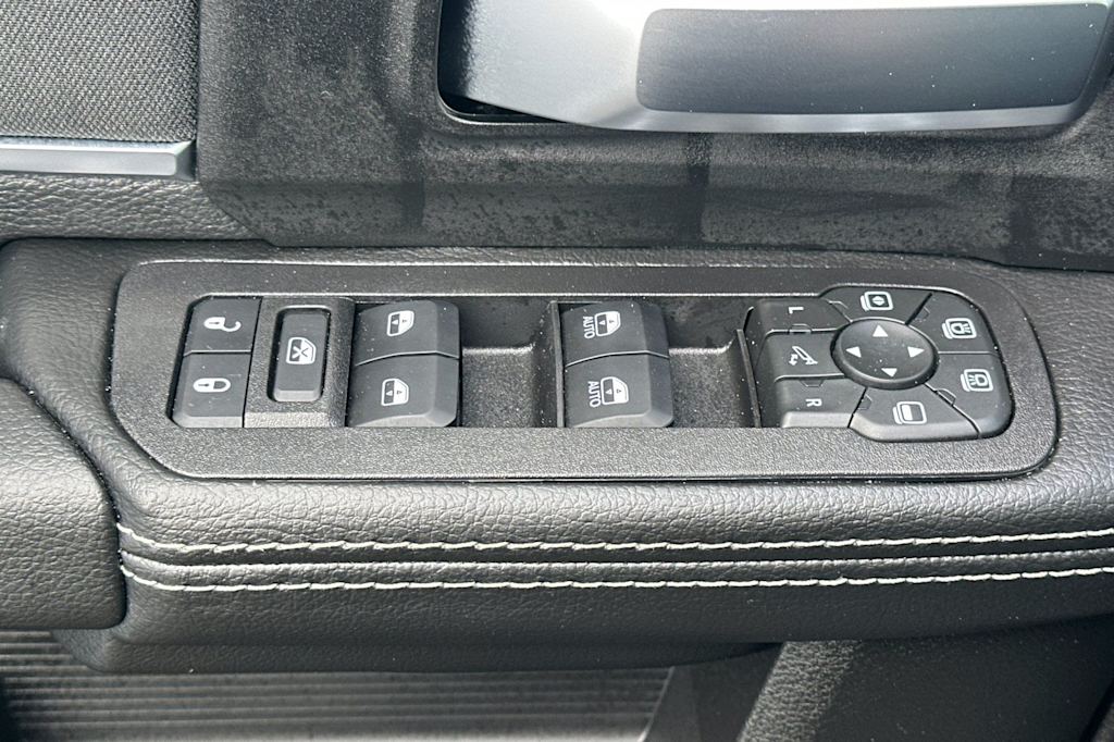 Thumbnail: 2026 RAM 3500 - 21