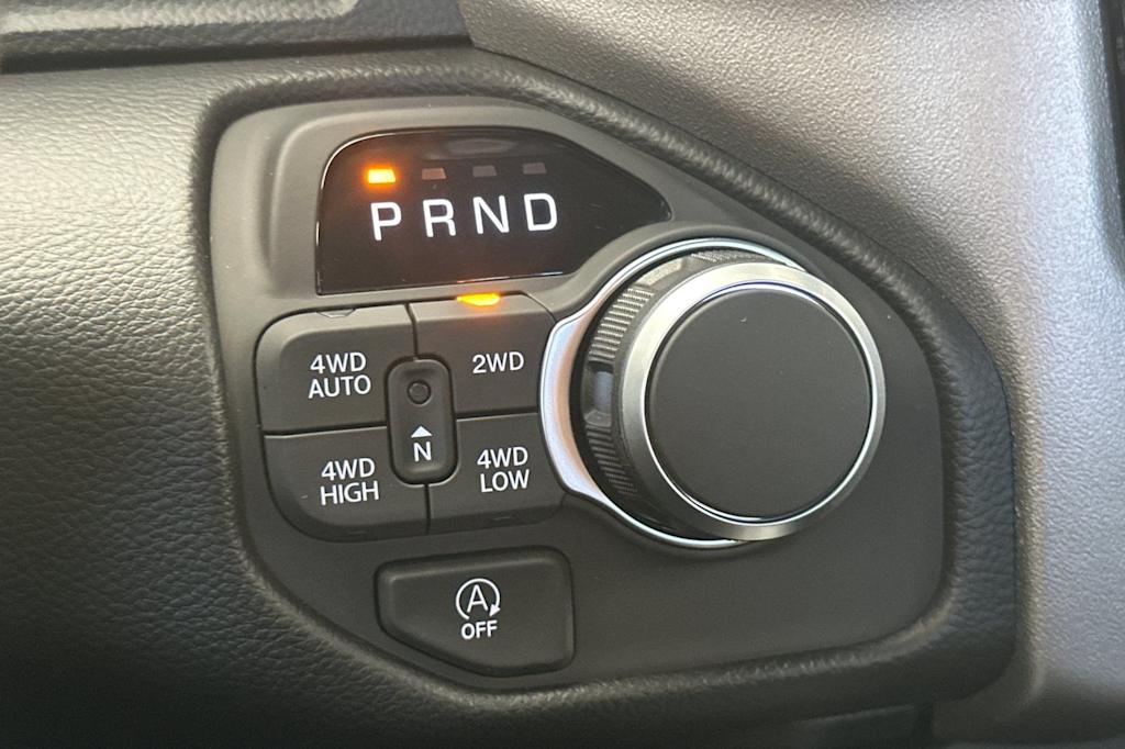 Thumbnail: 2026 RAM 1500 - 13