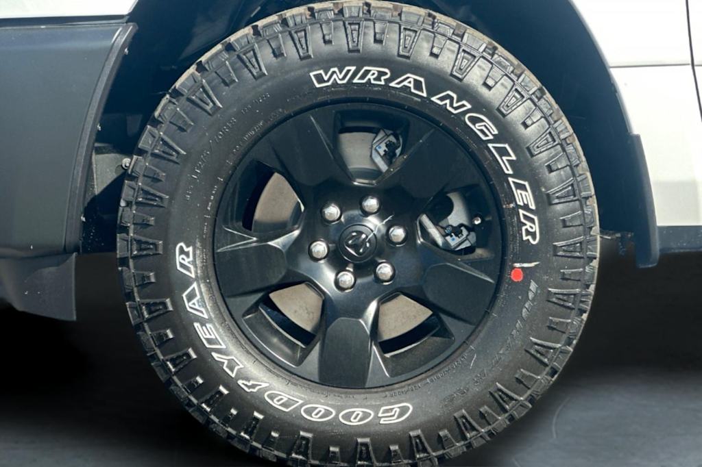 Thumbnail: 2026 RAM 1500 - 6