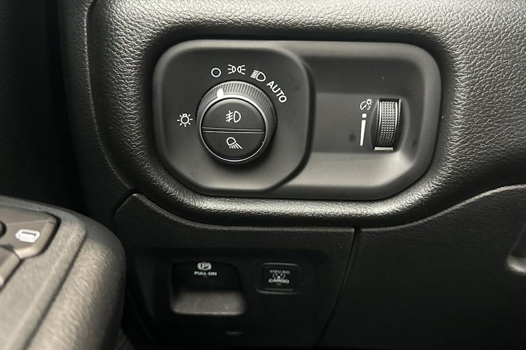 Thumbnail: 2026 RAM 1500 - 31
