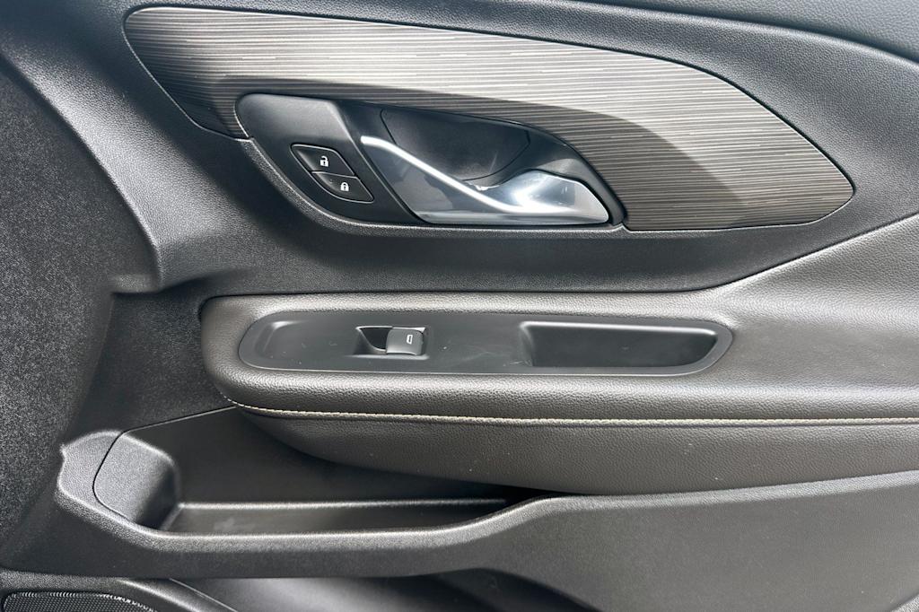 Thumbnail: 2020 GMC Terrain - 23