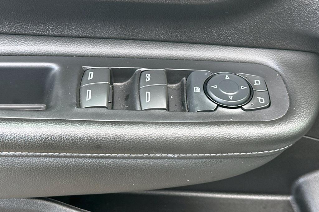 Thumbnail: 2024 GMC Terrain - 21