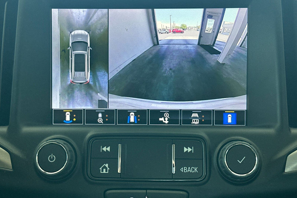Thumbnail: 2022 GMC Terrain - 24