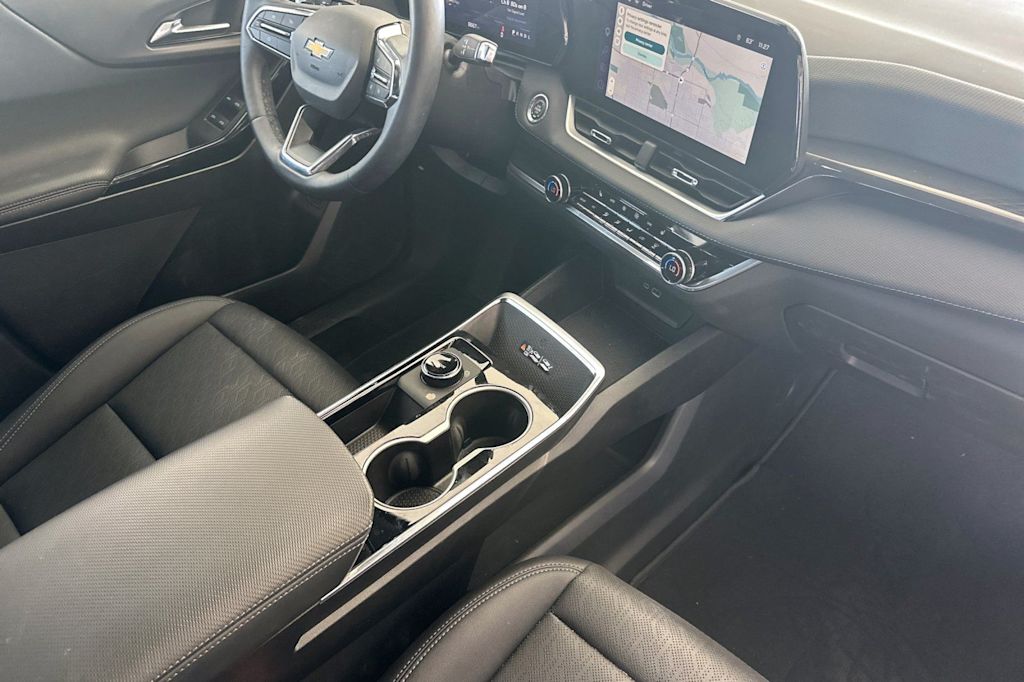 Thumbnail: 2026 Chevrolet Equinox - 12