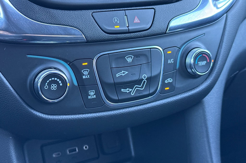 Thumbnail: 2023 Chevrolet Equinox - 26