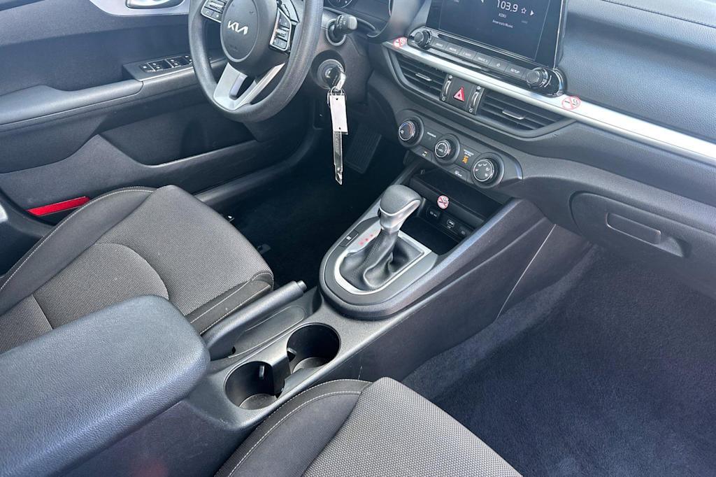 Thumbnail: 2024 Kia Forte - 11