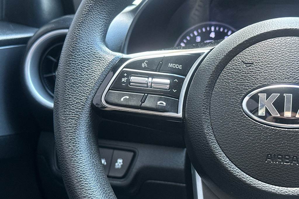 Thumbnail: 2020 Kia Forte - 26