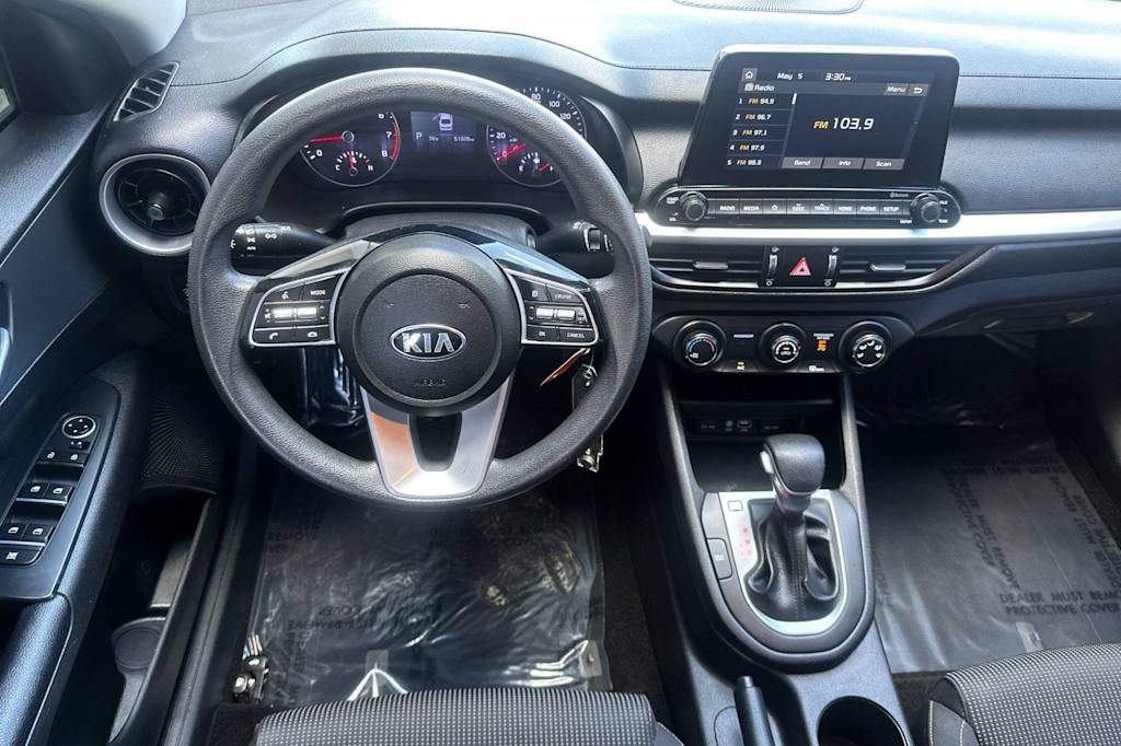 Thumbnail: 2020 Kia Forte - 10